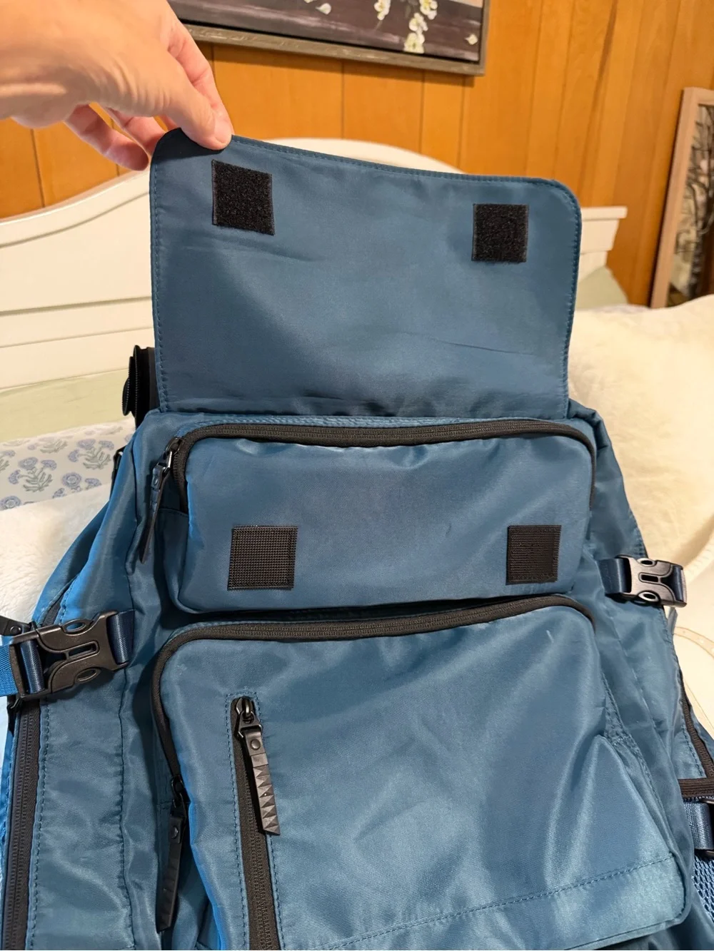 Blue Men's Travel Backpack with Multiple Compartments